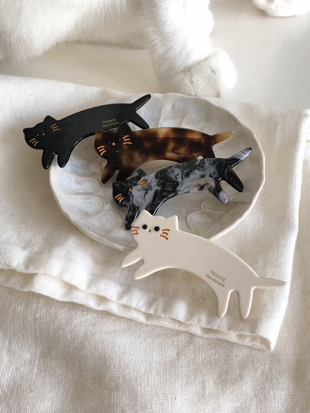 meow hair clip (4 colors)