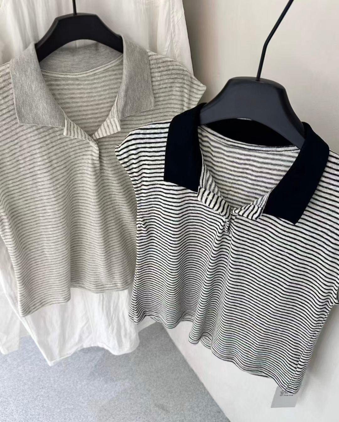 黑白細條紋翻領polo上衣 (2 Colors)