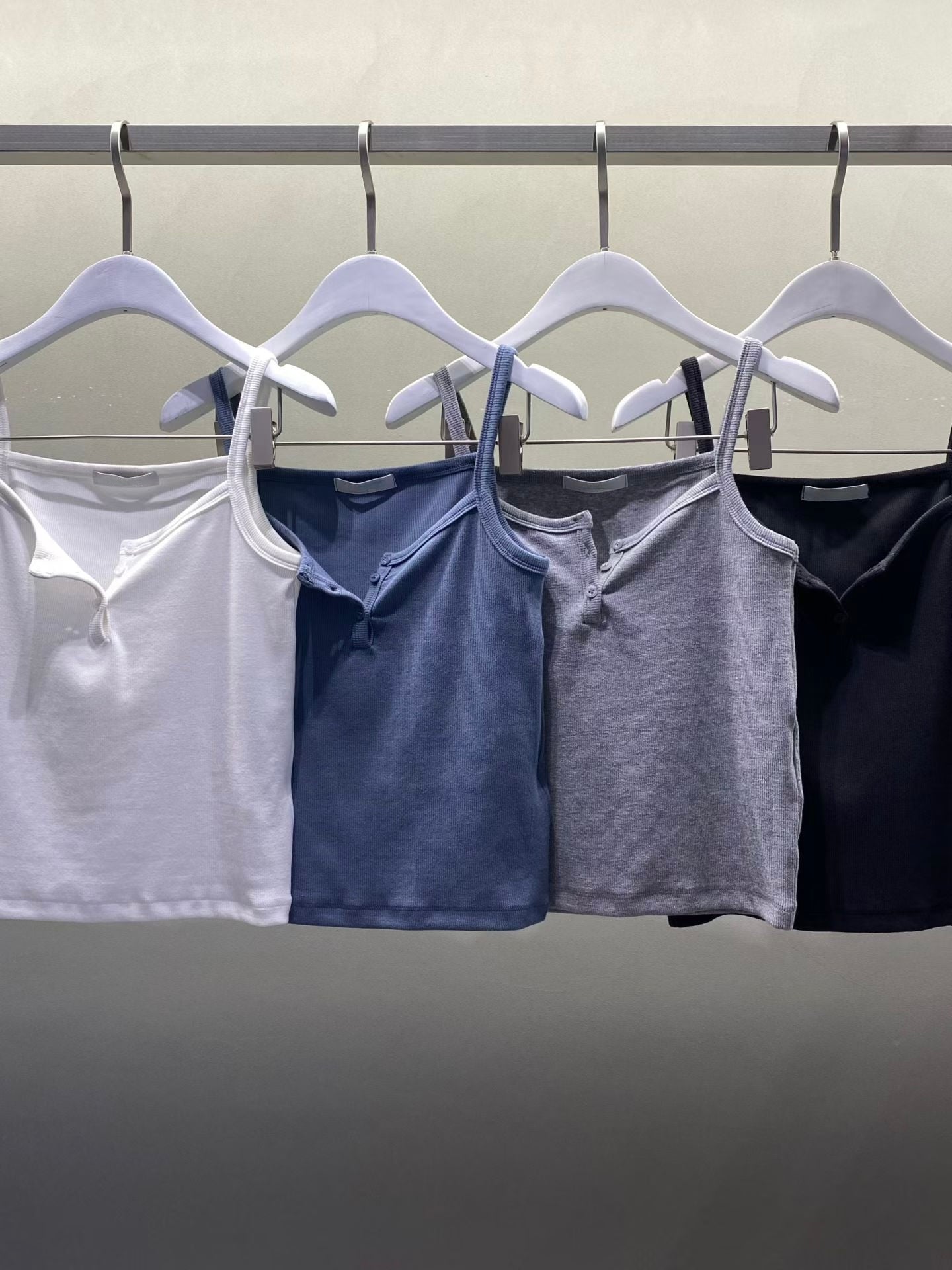 鈕扣吊帶背心 (4 Colors)