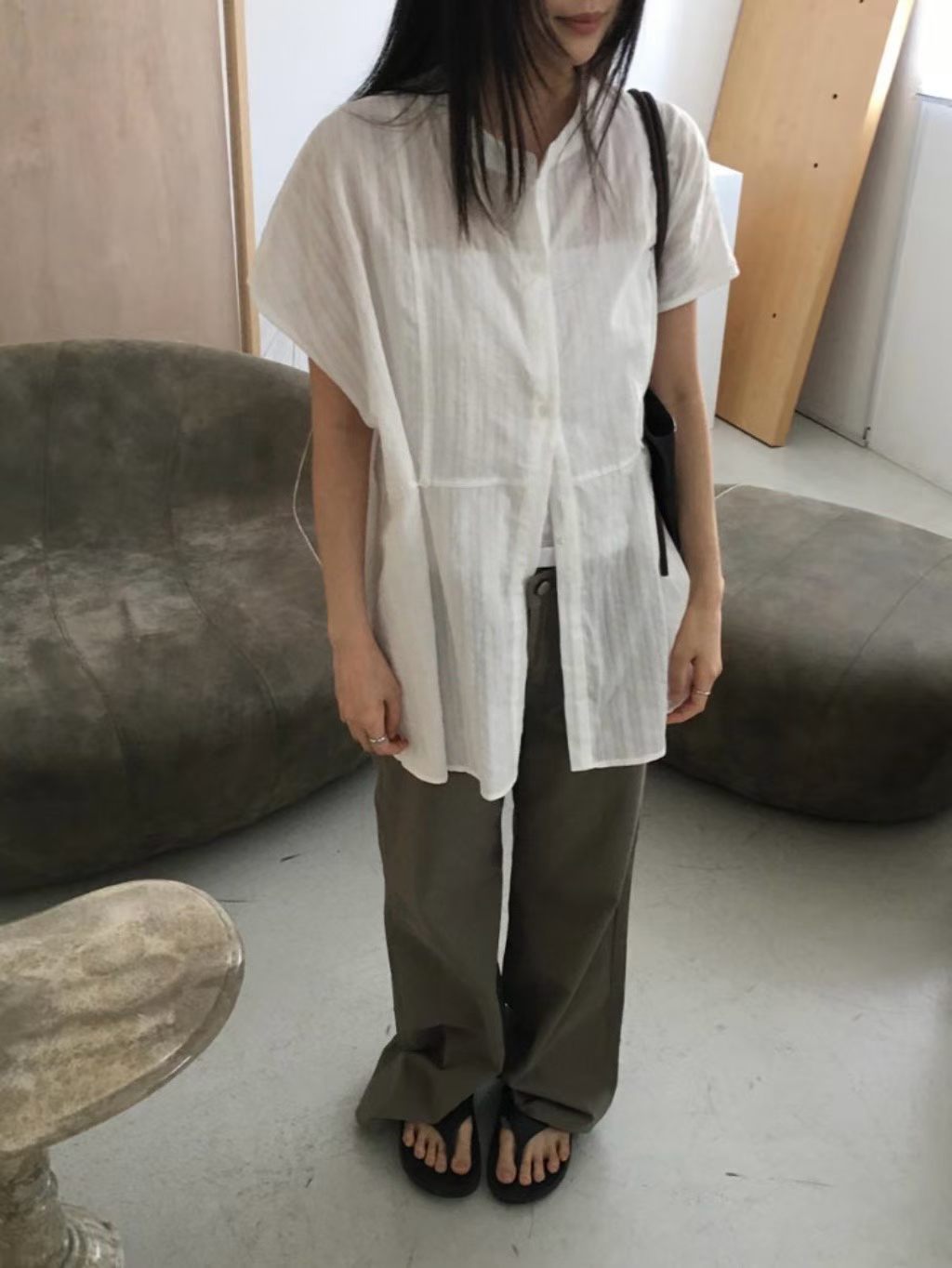 夏日必備輕透質感襯衫 (2 Colors)