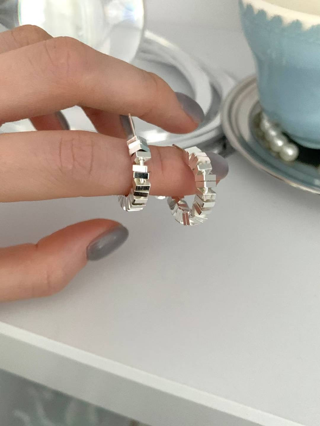 one-touch hoop earrings