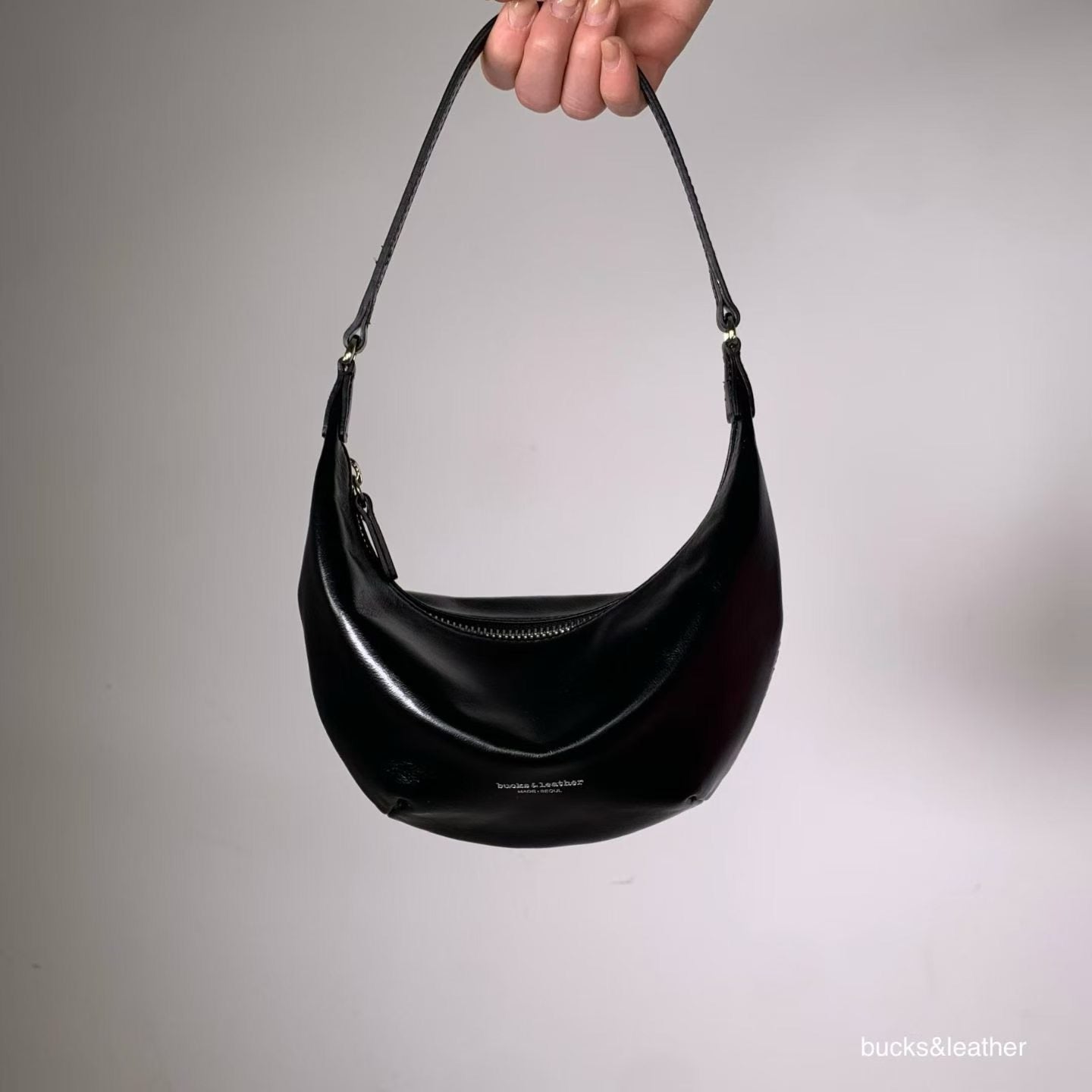 bucks&leather 26SS Crescent bag