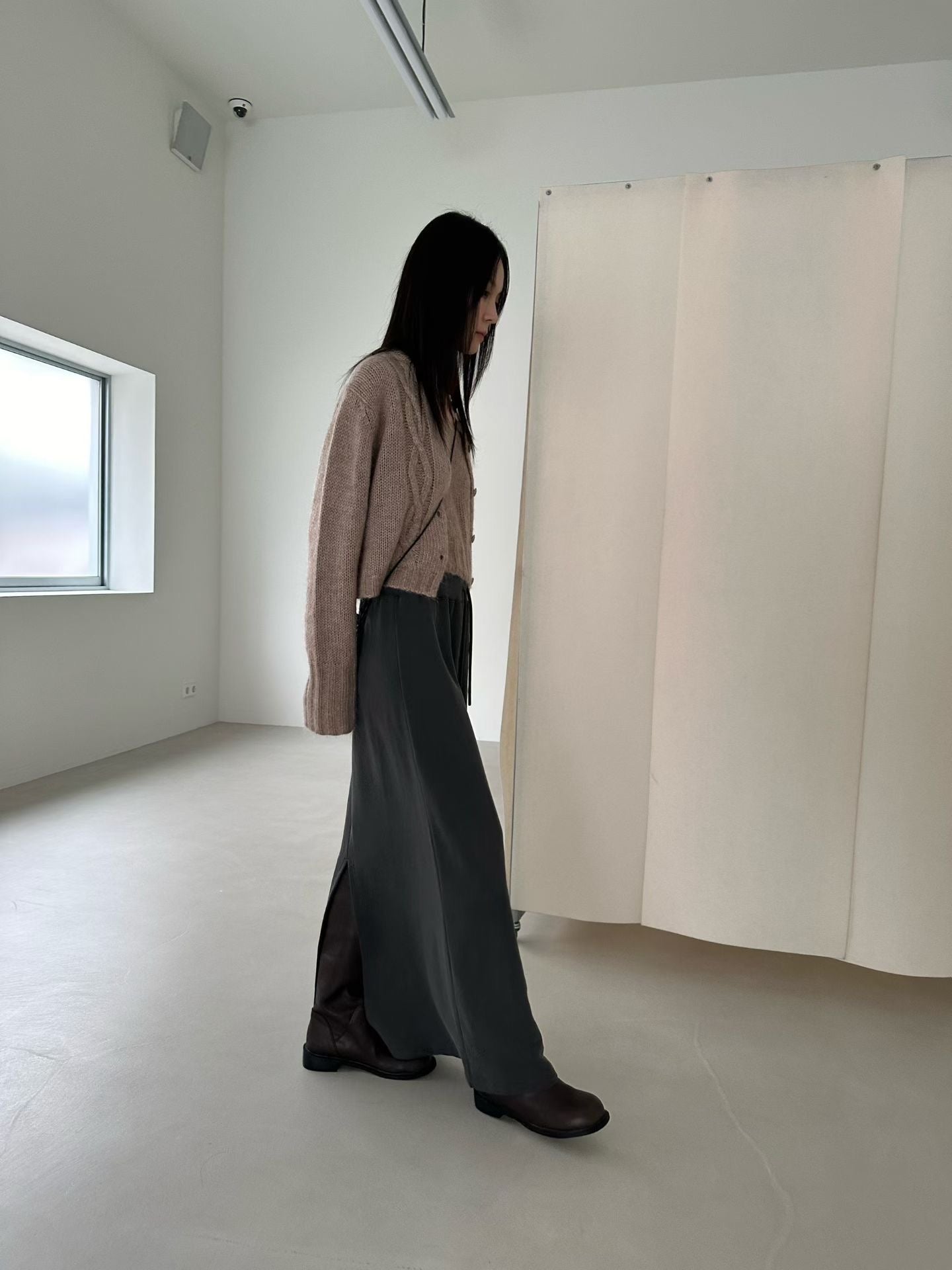 淨色後開叉長裙