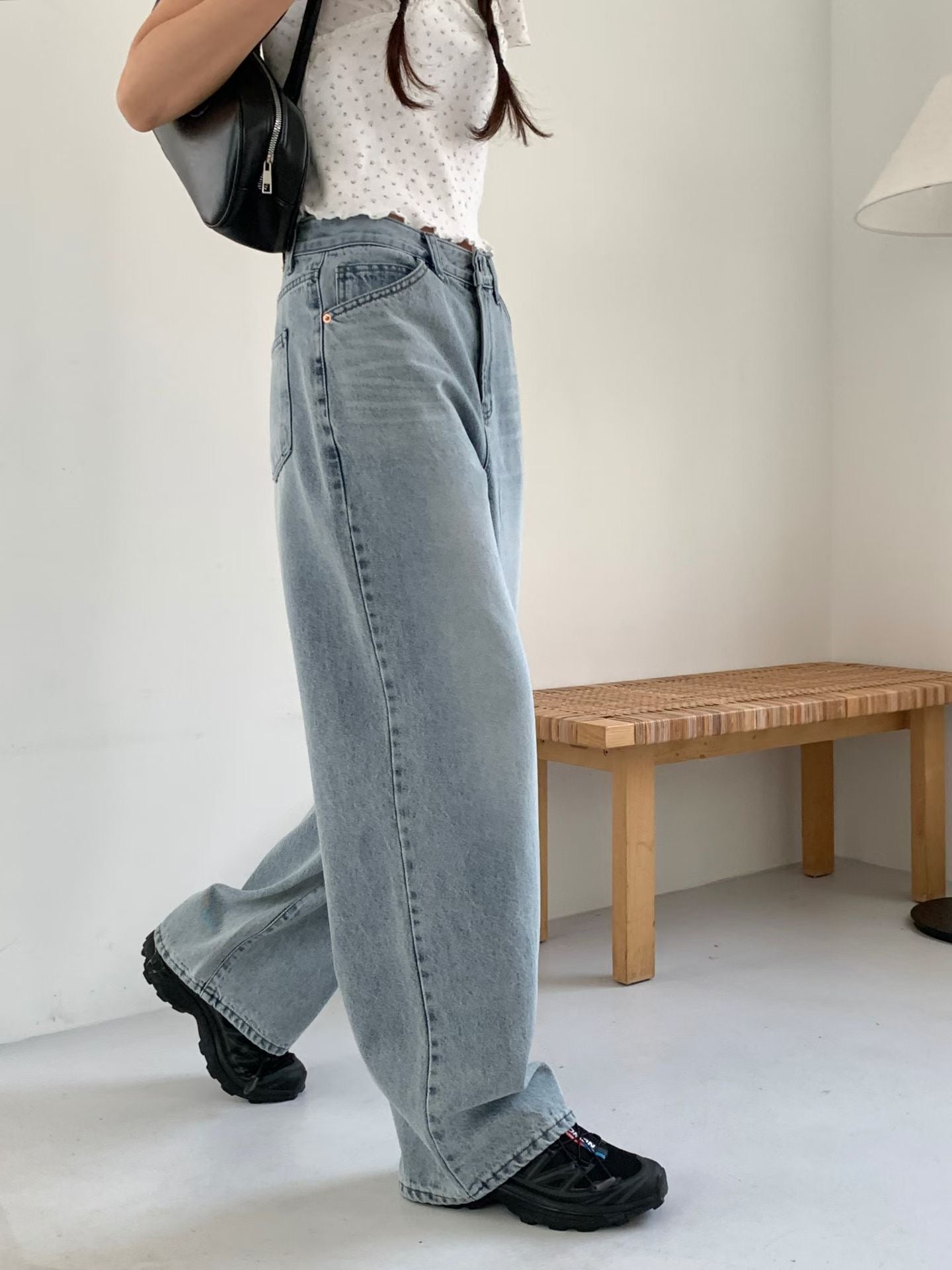 Snow Wash Straight Jeans