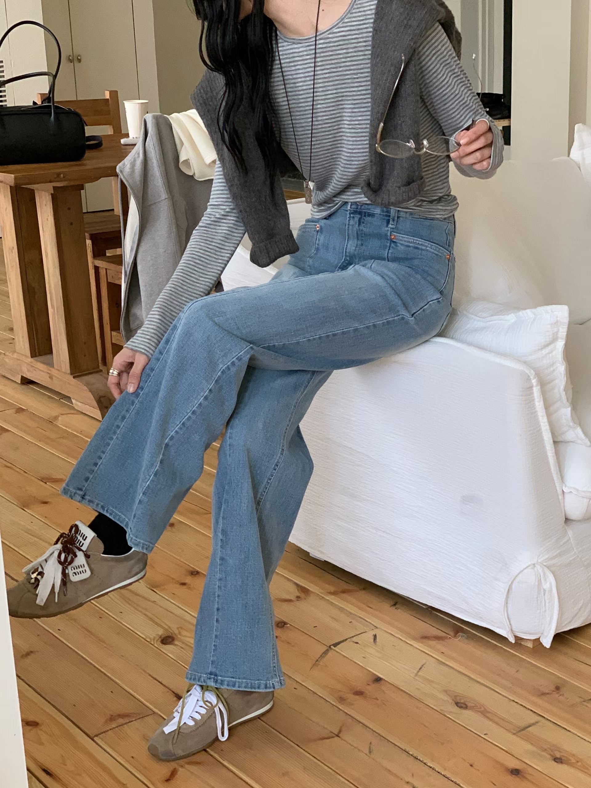 高腰中線直筒牛仔褲