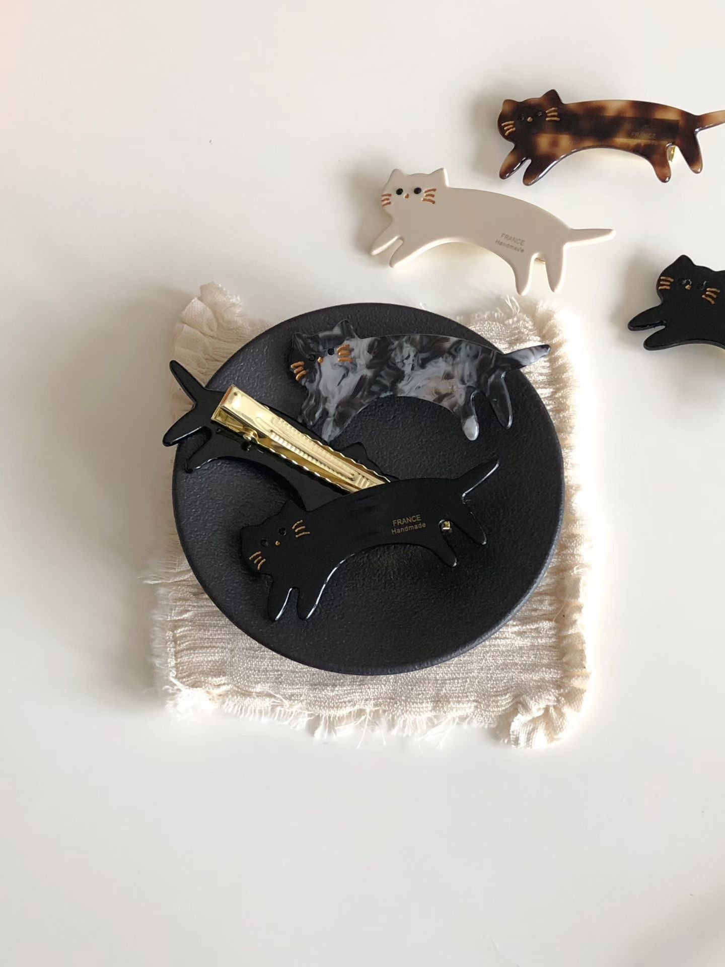 meow hair clip (4 colors)