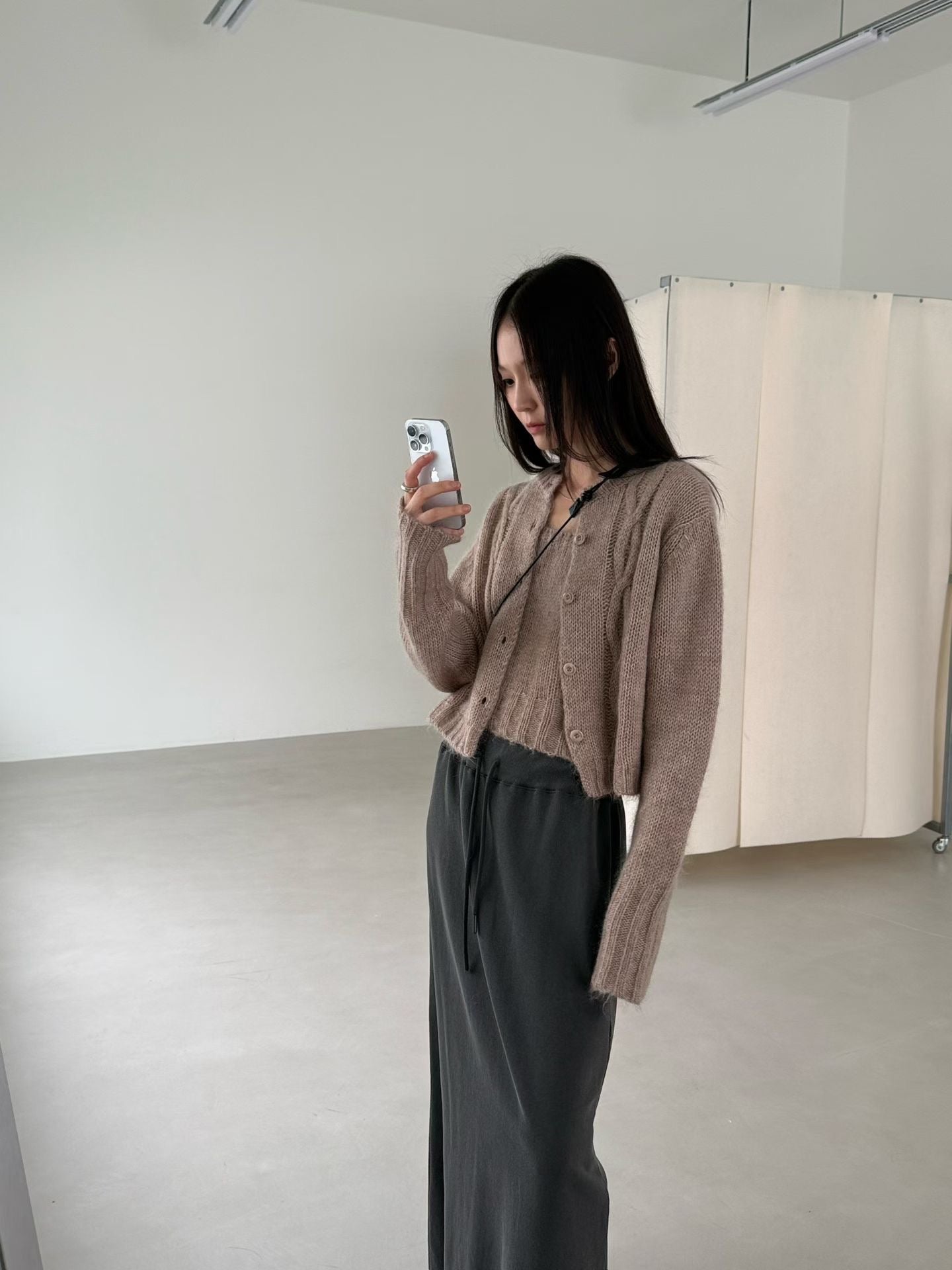 淨色後開叉長裙