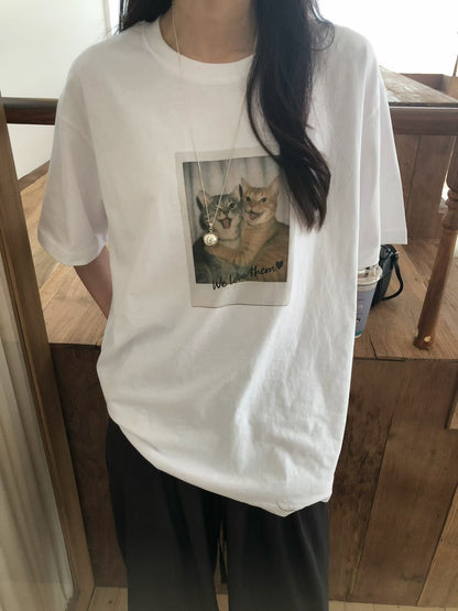 復古拍立得貓咪印花寬鬆Tee (2 Colors)