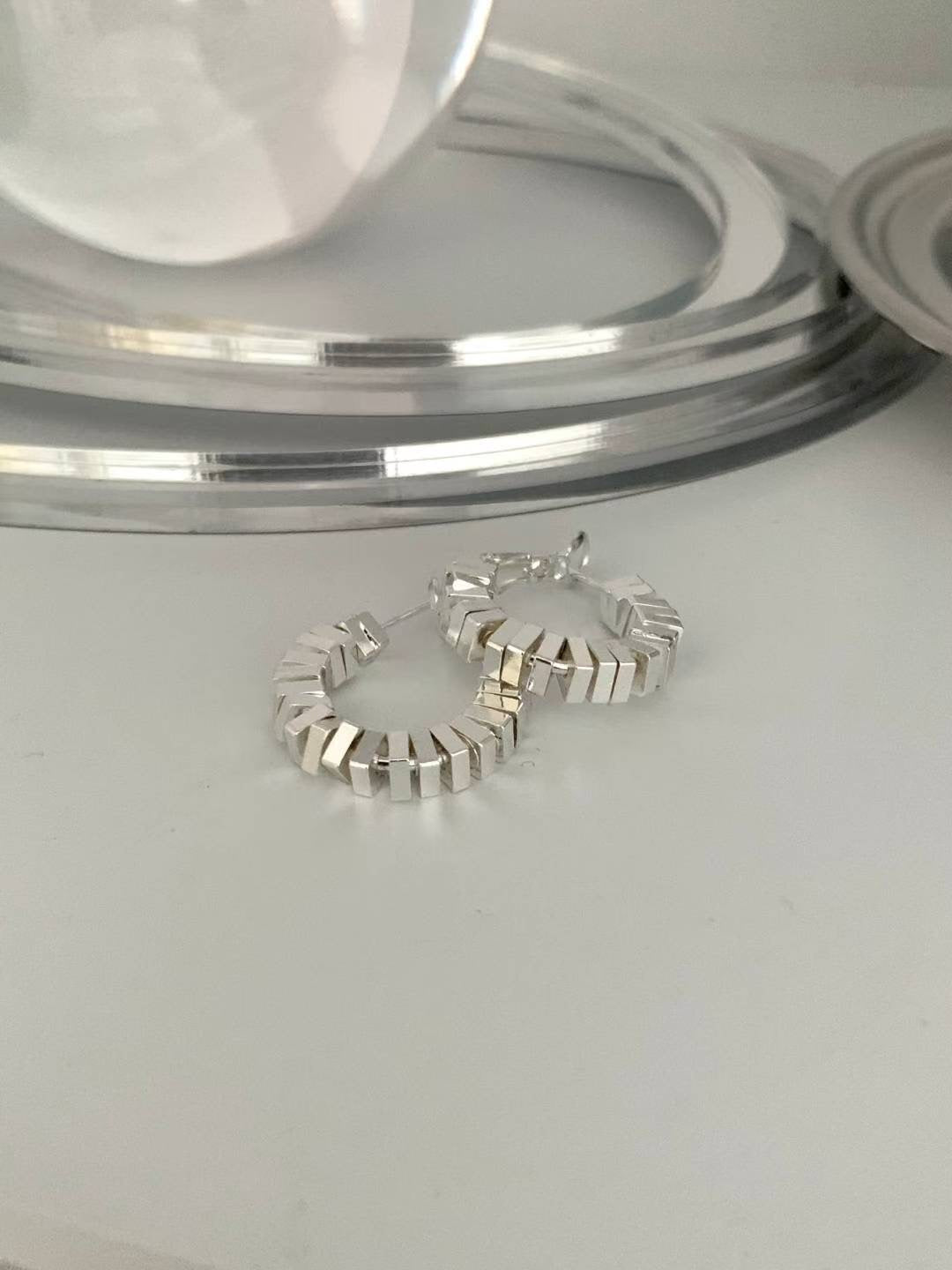one-touch hoop earrings