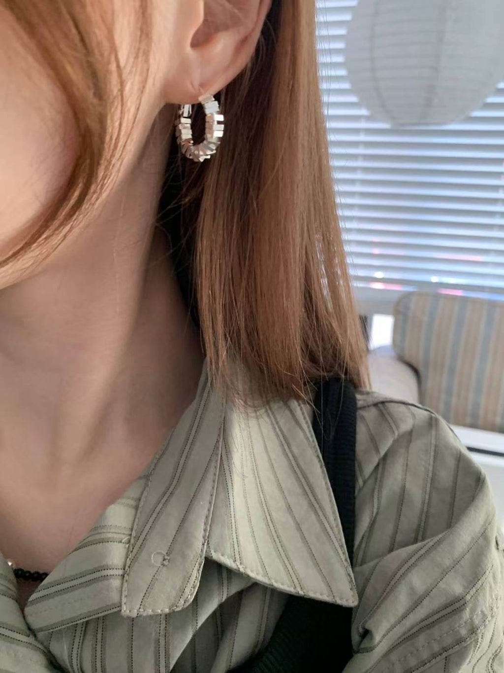 one-touch hoop earrings