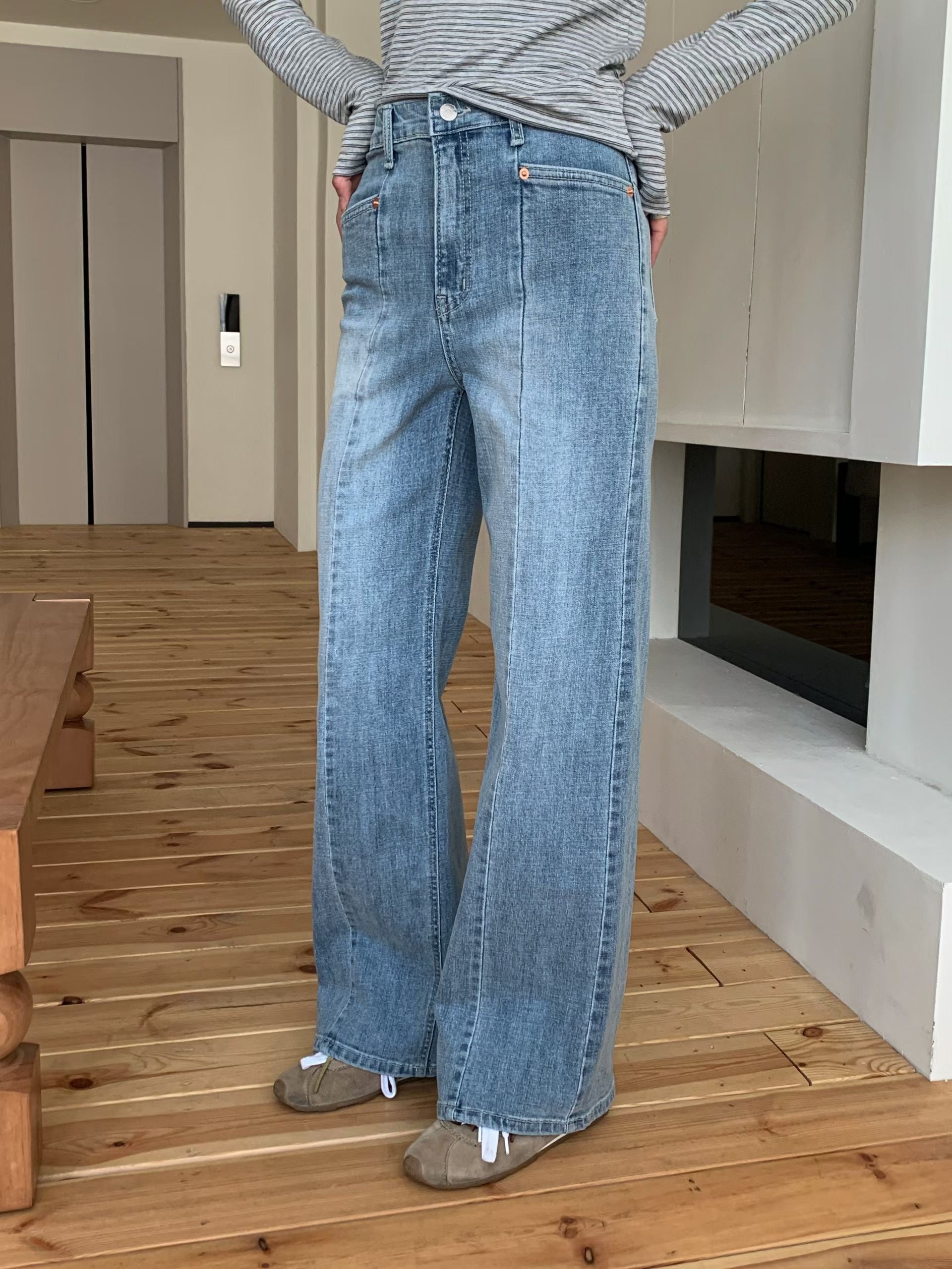 高腰中線直筒牛仔褲