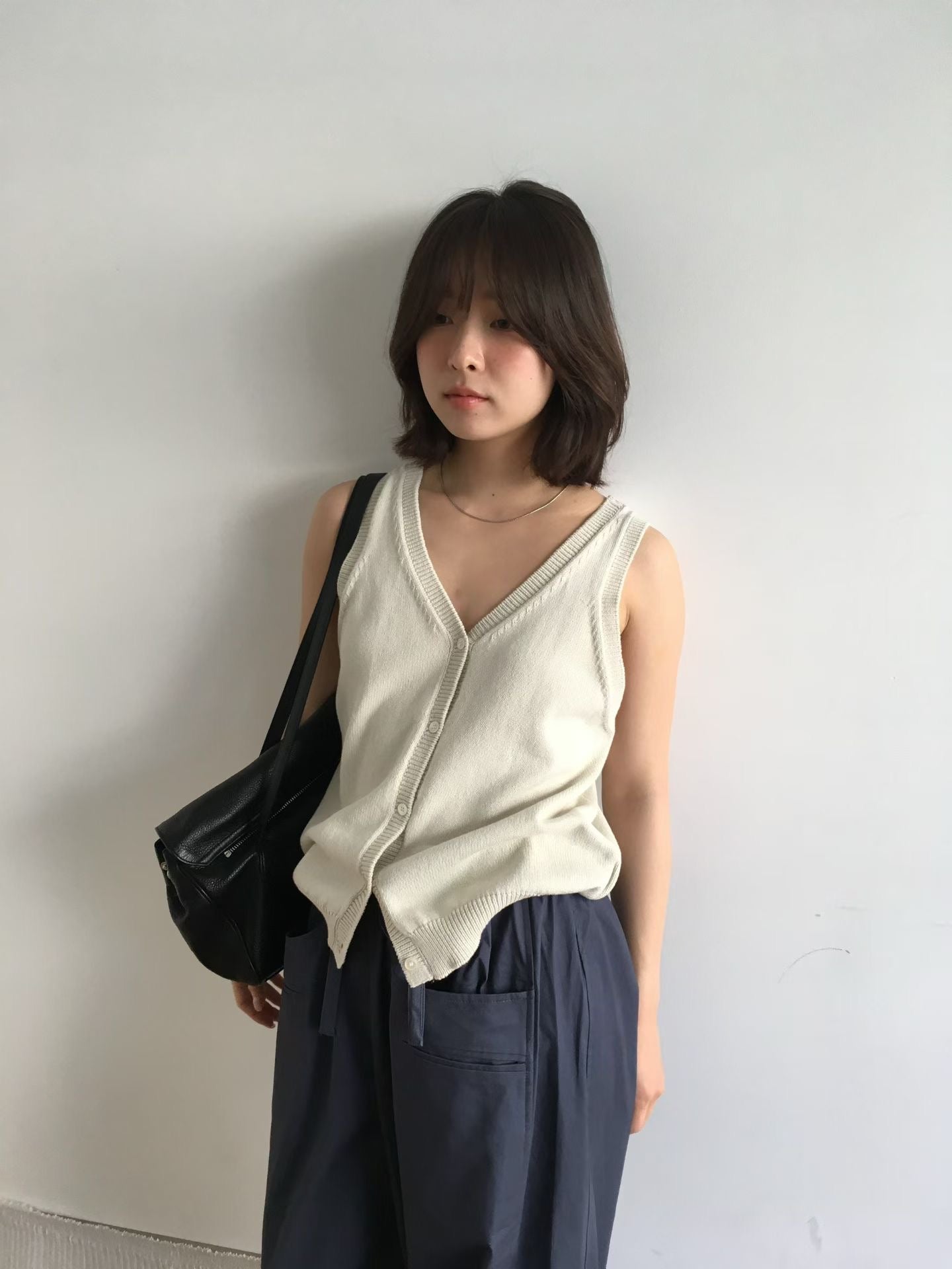 鈕扣針織背心 (3 Colors)