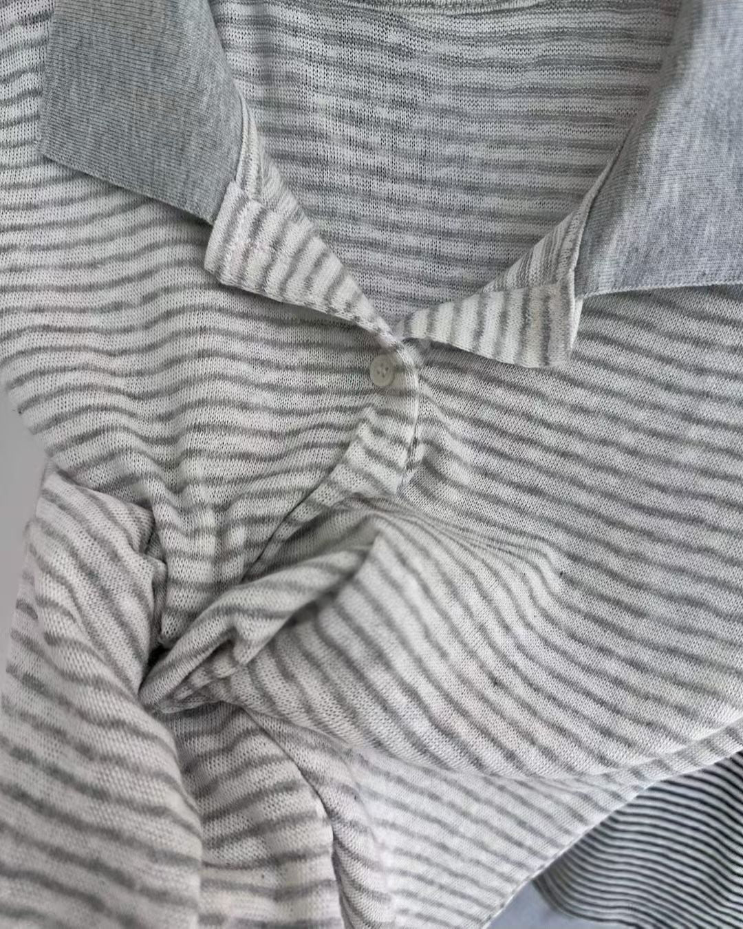 黑白細條紋翻領polo上衣 (2 Colors)