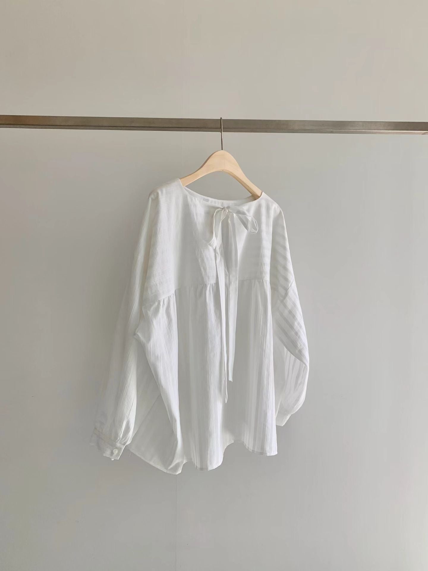 後蝴蝶結綁帶Blouse