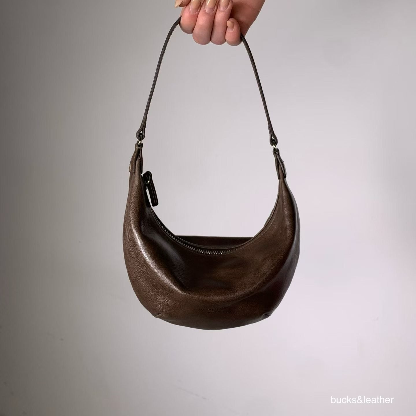 bucks&leather 26SS Crescent bag