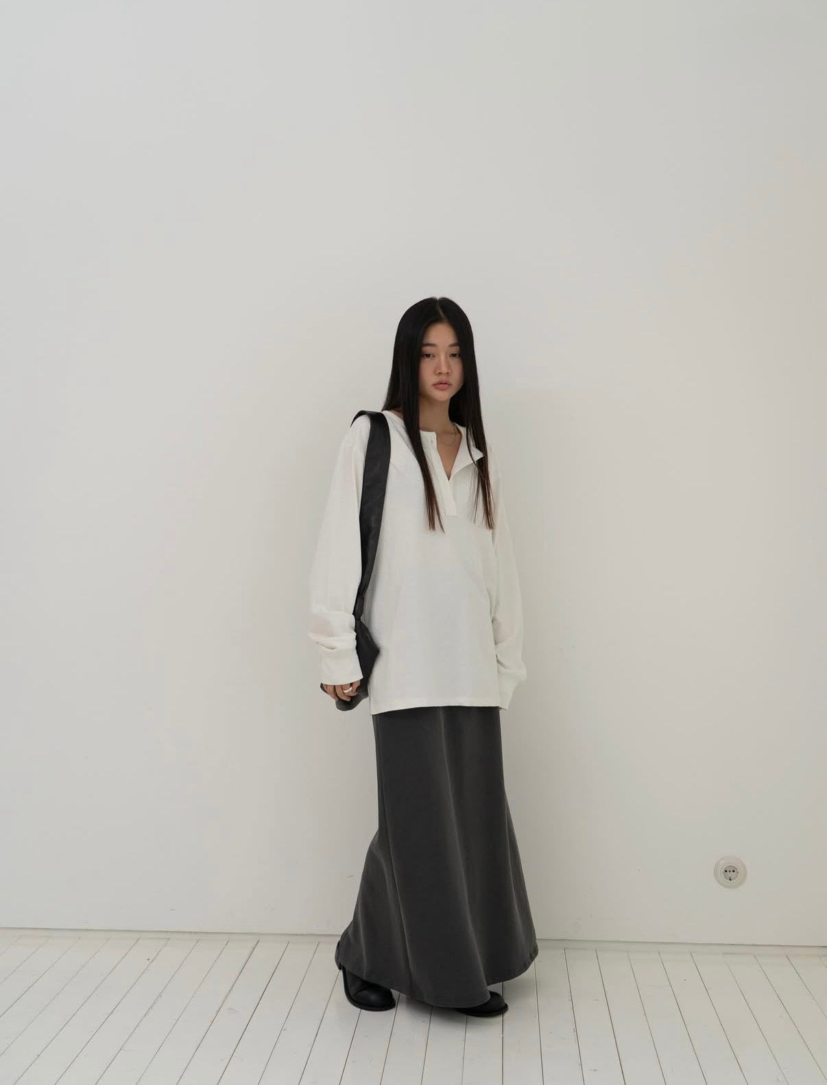 淨色後開叉長裙