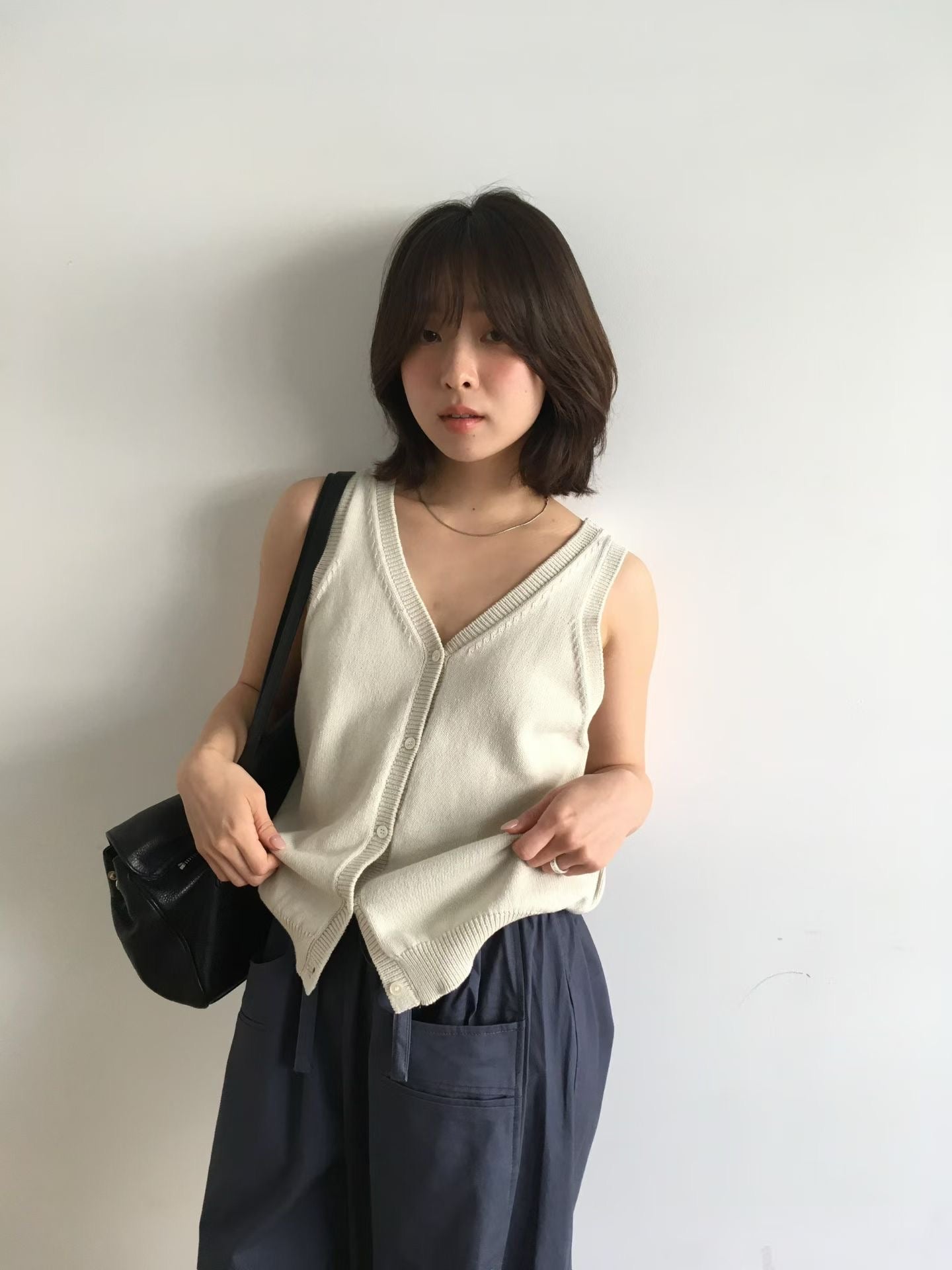 鈕扣針織背心 (3 Colors)