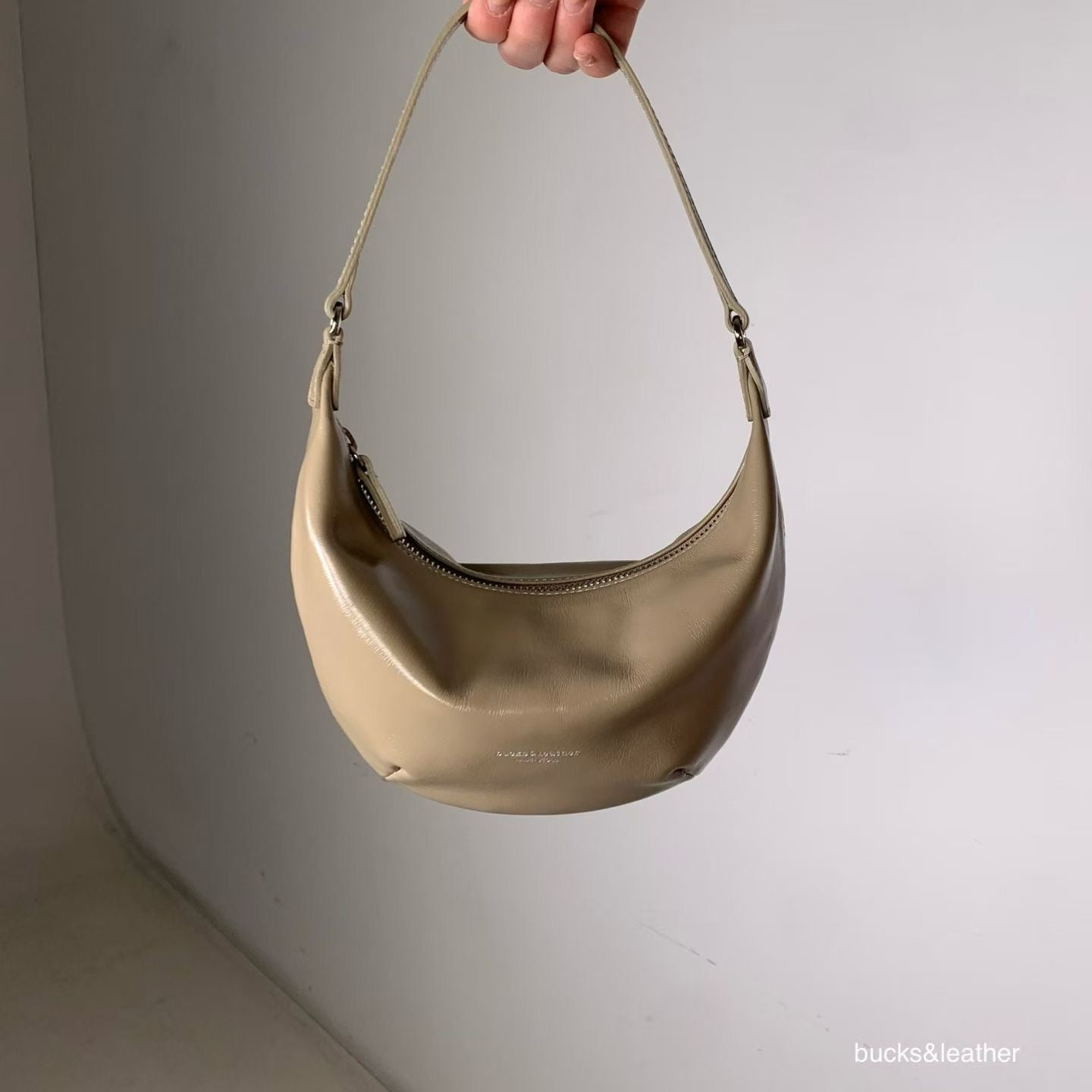 bucks&leather 26SS Crescent bag