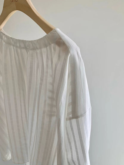 後蝴蝶結綁帶Blouse