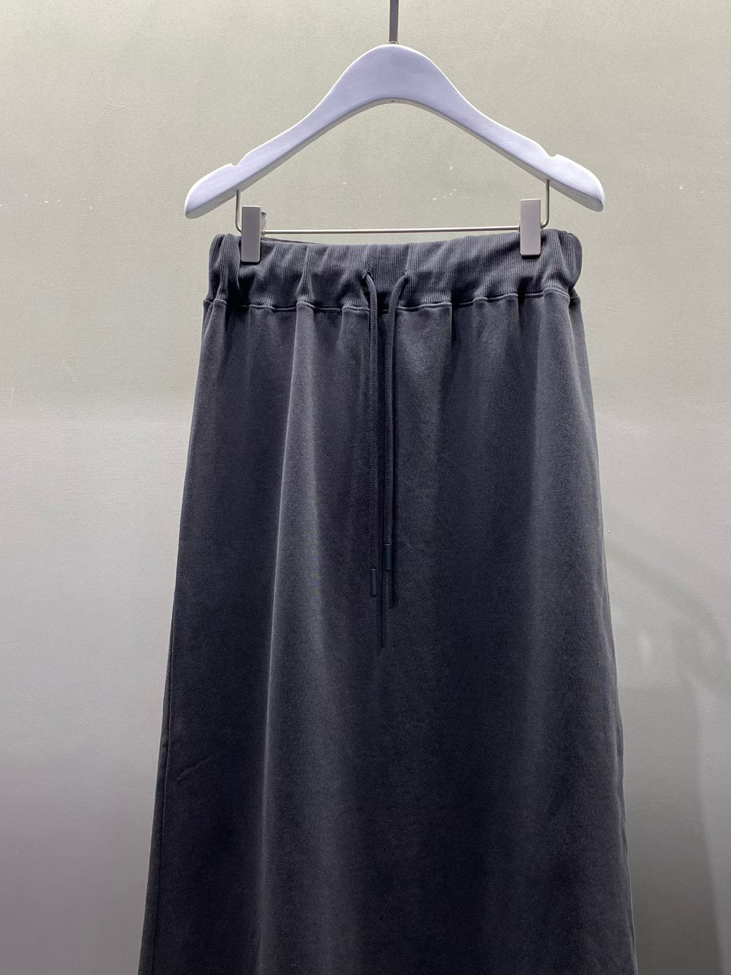 淨色後開叉長裙