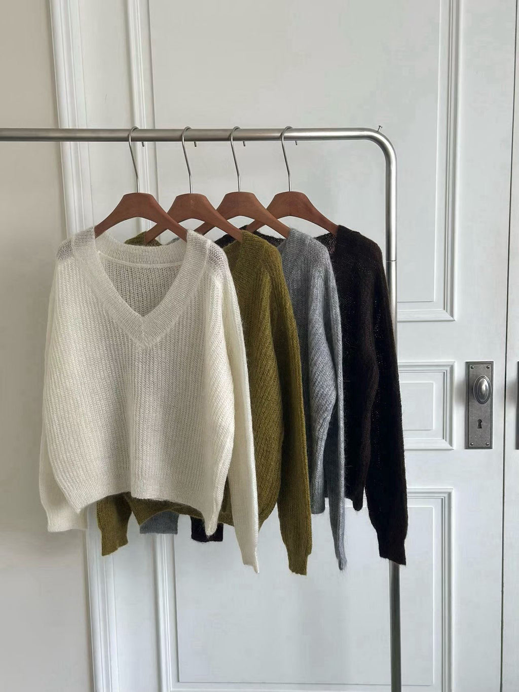 V領針織上衣 4色