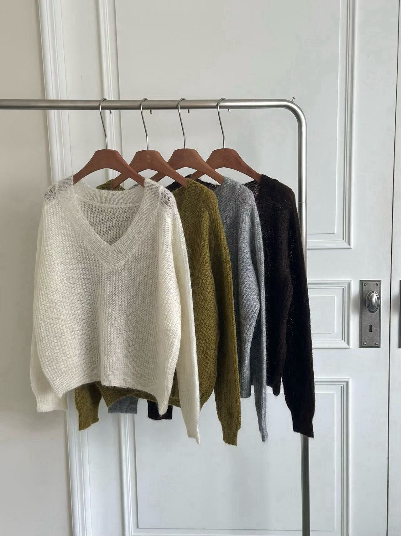 V領針織上衣 4色