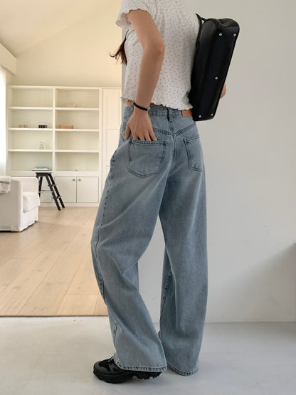 Snow Wash Straight Jeans