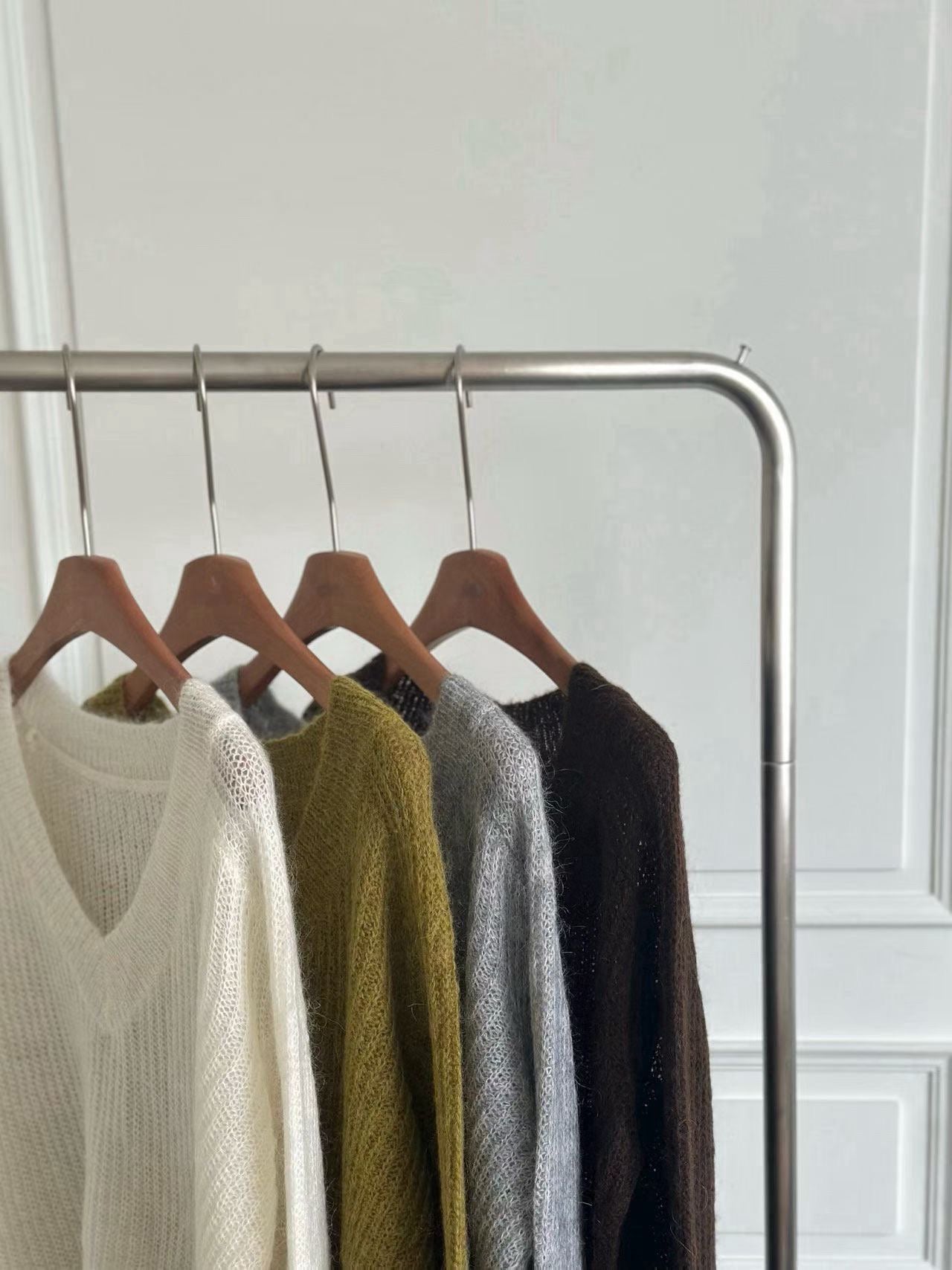 V領針織上衣 4色