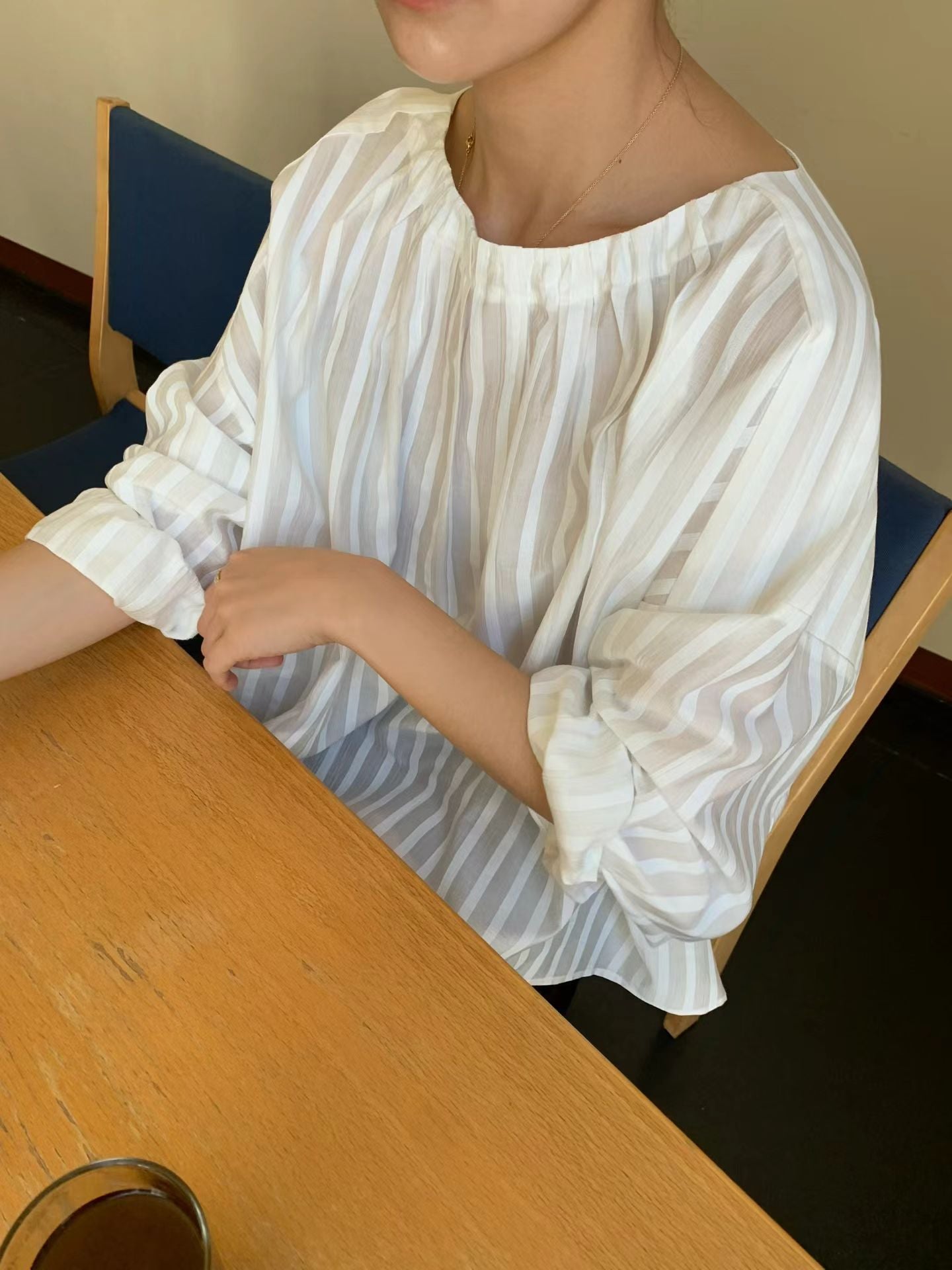 後蝴蝶結綁帶Blouse