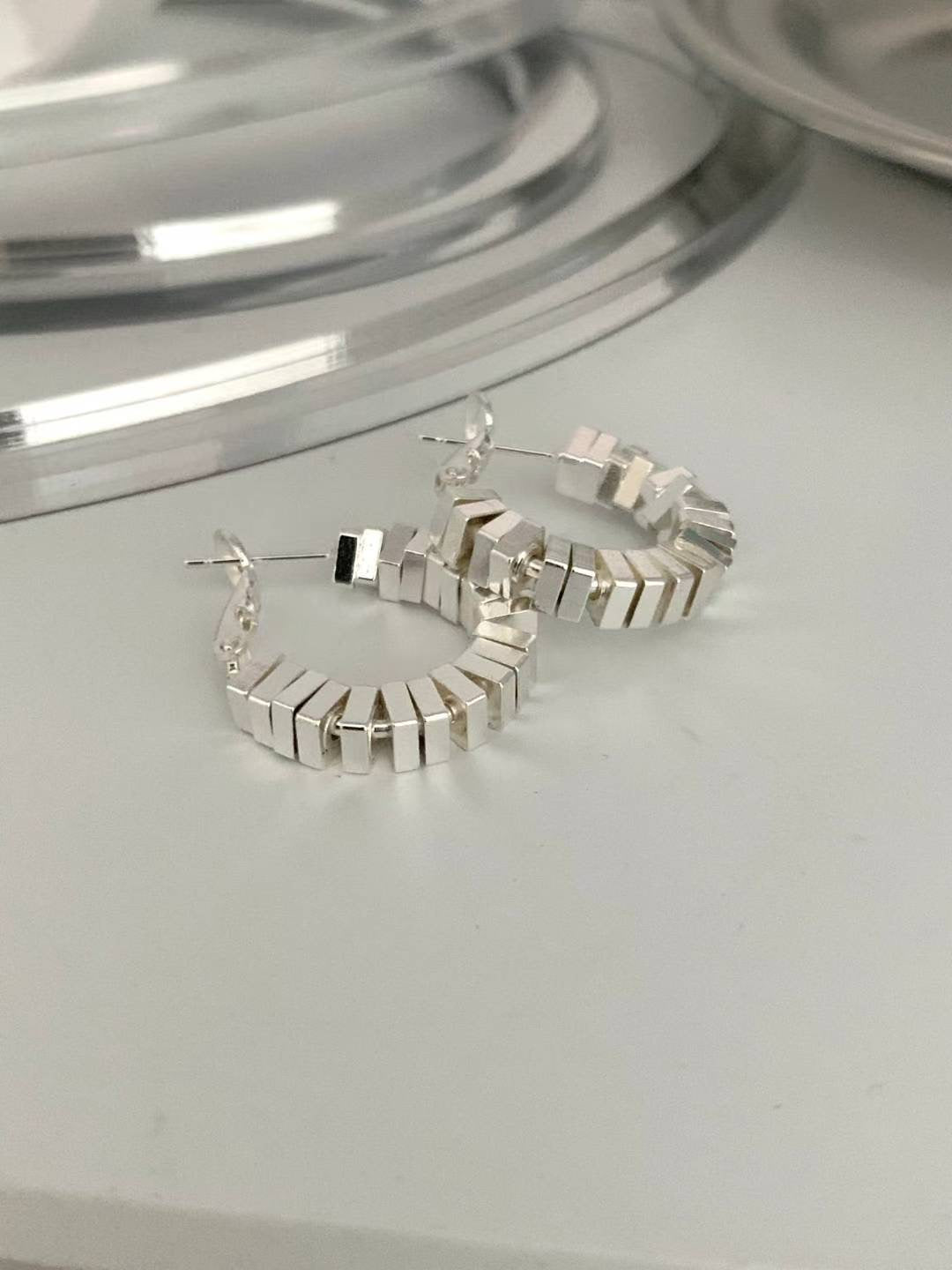 one-touch hoop earrings