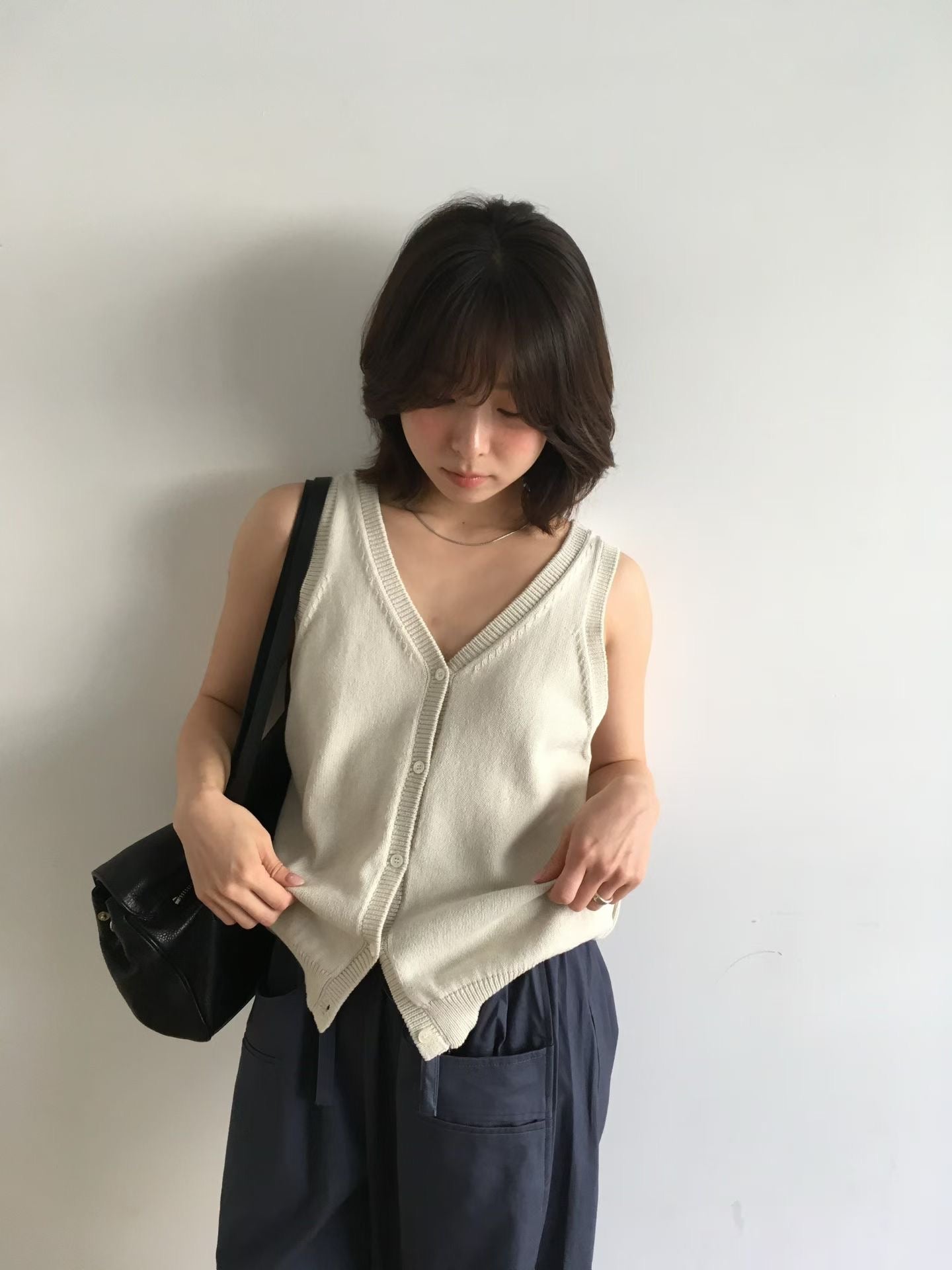 鈕扣針織背心 (3 Colors)
